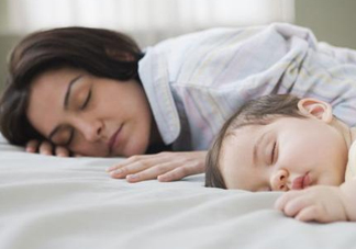 晚上睡覺(jué)趴著睡好嗎？晚上趴著睡覺(jué)有什么壞處