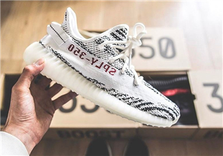 adidas yeezy 350 v2 boost zebra白斑馬市場價多少錢？