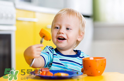 輔食添加過早的危害？為什么不能過早的添加輔食？