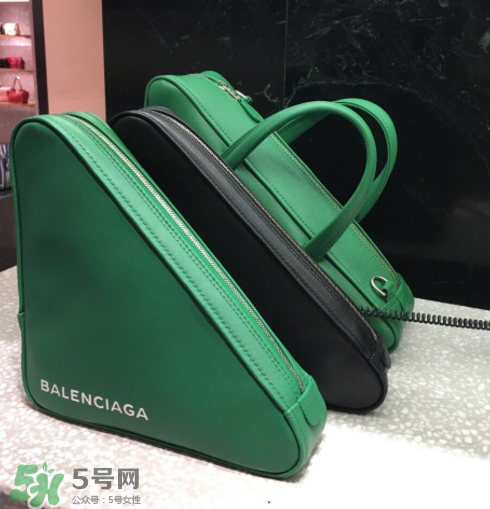 balenciaga三角包尺寸多大？巴黎世家三角形包包尺寸介紹