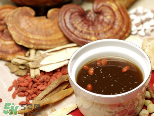 入伏能喝中藥嗎？入伏喝中藥好嗎？