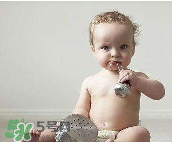 寶寶胎記多什么原因？寶寶胎記多是怎么回事？