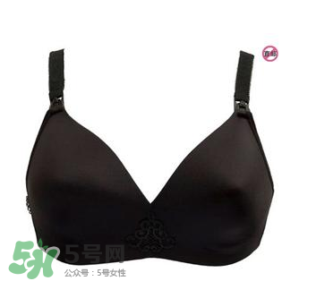 哺樂多和媽媽喂哪個(gè)好？哺樂多和媽媽喂內(nèi)衣怎么選？