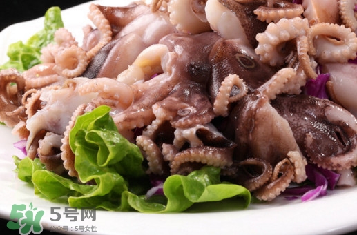 八爪魚頭里面的能吃嗎？八爪魚的墨汁可以吃嗎