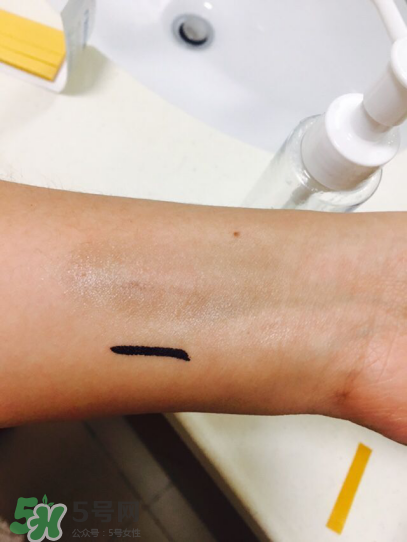 飄柔微米凈透系列綠色和紅色區(qū)別？飄柔微米凈透系列怎么用