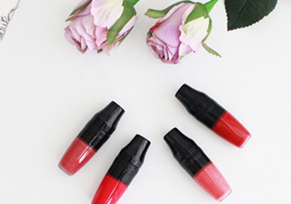 蘭蔻搖搖染唇液272 蘭蔻搖搖染唇液272桃桃烏龍?jiān)嚿?></a>
                <div   id=