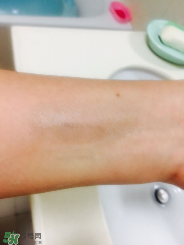 飄柔微米凈透系列綠色和紅色區(qū)別？飄柔微米凈透系列怎么用