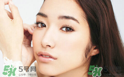 為什么貼不好假睫毛?貼假睫毛失敗的原因 為什么貼不好假睫毛?貼假睫毛失敗的原因