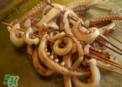 鐵板魷魚(yú)有營(yíng)養(yǎng)嗎？鐵板魷魚(yú)對(duì)身體有害嗎