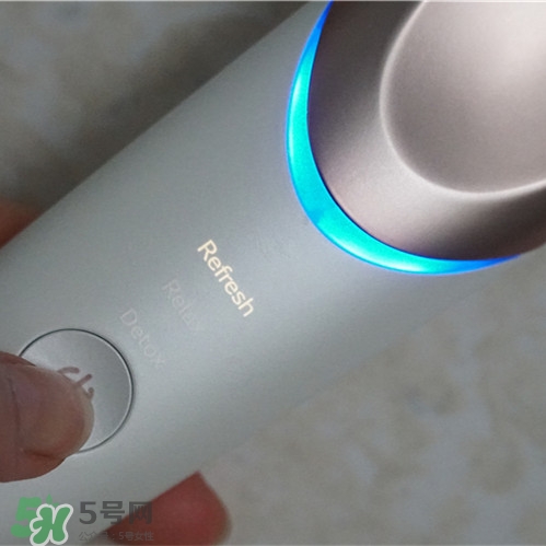 飛利浦眼周煥亮儀怎么用？飛利浦眼周煥亮儀用法