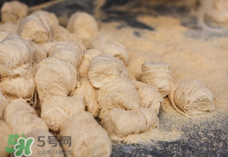 龍須糖多少錢一盒？龍須酥和龍須糖的區(qū)別