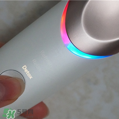 飛利浦眼周煥亮儀怎么用？飛利浦眼周煥亮儀用法