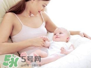 三伏天坐月子可以洗澡嗎？三伏天坐月子可以穿短袖嗎？