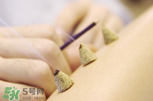 三伏貼和三伏灸哪個(gè)效果好？三伏貼和三伏灸對(duì)比