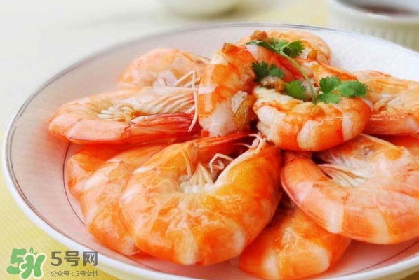 三伏貼可以吃蝦嗎？貼三伏貼可以吃龍蝦嗎？