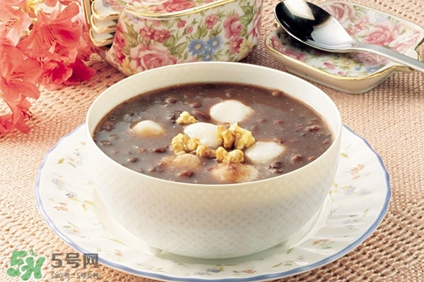 三伏天怎樣驅(qū)寒？三伏天吃什么養(yǎng)生？