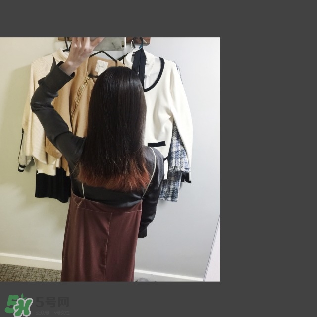 DYSON吹風(fēng)機(jī)和GHD吹風(fēng)機(jī)哪個好