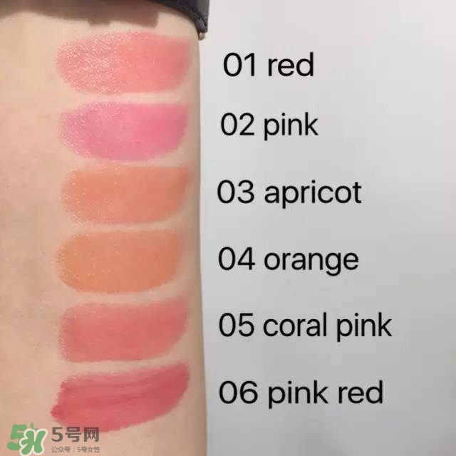 娥佩蘭瑩潤(rùn)滋養(yǎng)唇膏怎么樣？娥佩蘭唇膏多少錢