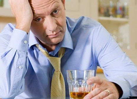 痔瘡不治會變成直腸癌嗎？直腸癌常見并發(fā)癥有哪些？