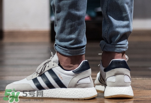 adidas iniki runner上腳效果怎么樣？阿迪達斯復(fù)古跑鞋好看嗎？