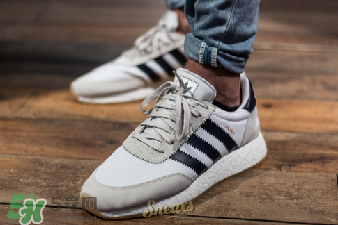 adidas iniki runner上腳效果怎么樣？阿迪達斯復(fù)古跑鞋好看嗎？