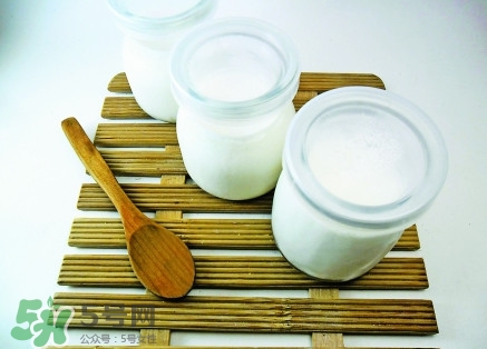 酸奶發(fā)酵菌哪種好？酸奶制作注意事項(xiàng)