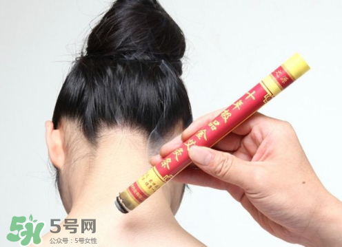 艾灸條和艾灸貼哪個(gè)好？艾灸好還是艾灸貼好？