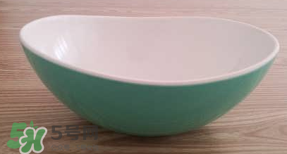 仿瓷碗和瓷碗的區(qū)別有哪些？仿瓷碗和瓷碗的不同