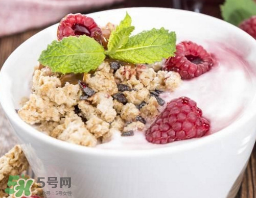 酸奶好吃怎么選？酸奶對人有哪些好處