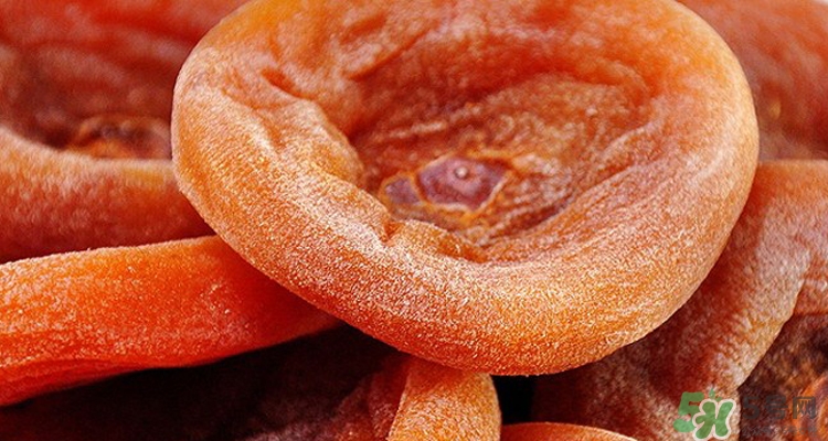 柿餅吃之前要洗嗎？柿餅上的白霜是什么糖？