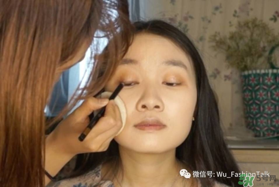 上班化妝步驟圖解 上班妝容化法步驟圖解 上班化妝步驟圖解 上班妝容化法步驟圖解