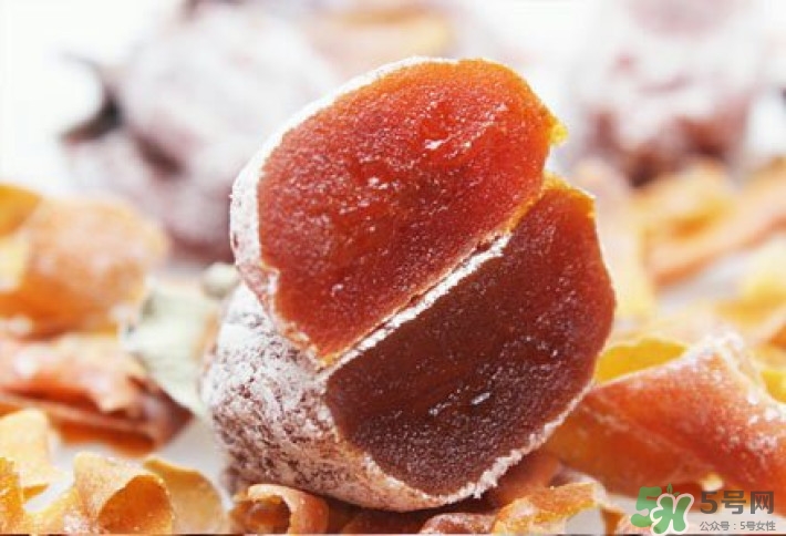 柿餅上的白霜可以吃嗎？怎么辨別柿霜的真假？