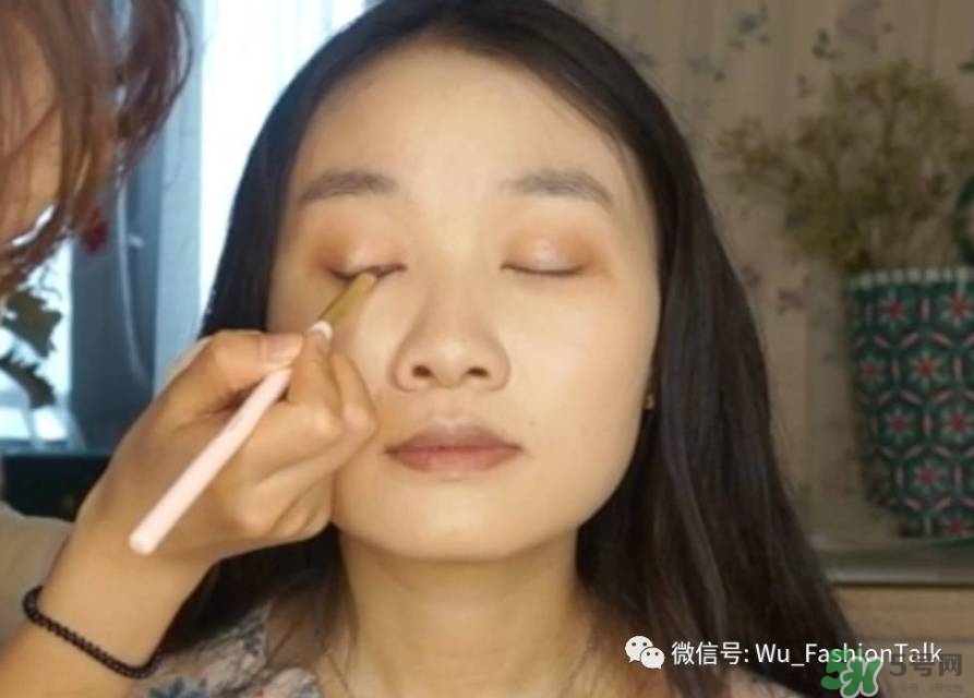 上班化妝步驟圖解 上班妝容化法步驟圖解 上班化妝步驟圖解 上班妝容化法步驟圖解