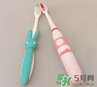 兒童電動牙刷聲波的好還是旋轉的好？兒童電動牙刷怎么選？