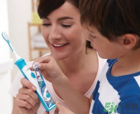 兒童電動牙刷哪個(gè)牌子好？兒童電動牙刷推薦