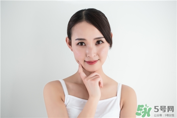 臉上反復(fù)長(zhǎng)痘要怎么辦 這些事你需要注意 臉上反復(fù)長(zhǎng)痘要怎么辦 這些事你需要注意