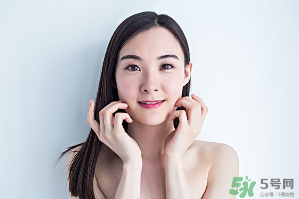 敏感肌臉頰發(fā)紅怎么辦 后天型敏感肌是怎么形成的 敏感肌臉頰發(fā)紅怎么辦 后天型敏感肌是怎么形成的