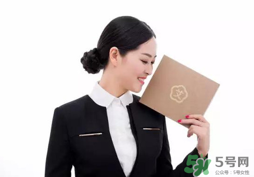 艾艾貼可以貼肚臍眼嗎？艾艾貼貼肚臍有什么作用？