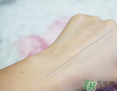 hanskin韓斯清素顏霜多少錢(qián)？hanskin韓斯清素顏霜怎么用