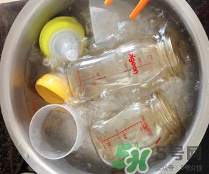 奶瓶消毒蒸汽好還是紫外線好？蒸汽消毒和紫外線消毒的區(qū)別