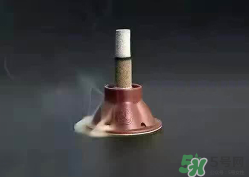 艾艾貼貼后出現(xiàn)水泡怎么回事？艾艾貼后有水泡怎么辦？