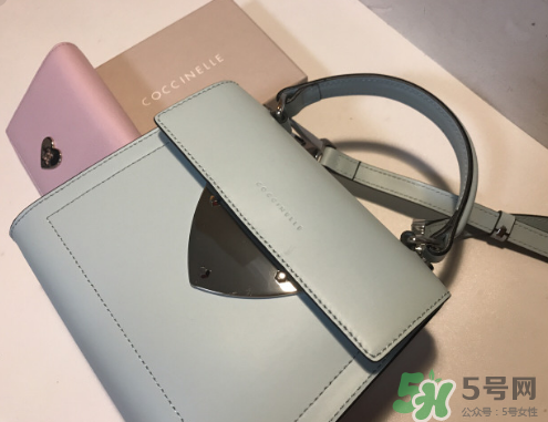 coccinelle是什么牌子_哪個國家的_什么檔次？