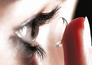 隱形眼鏡一天能戴多久？隱形眼鏡多久更換一次？