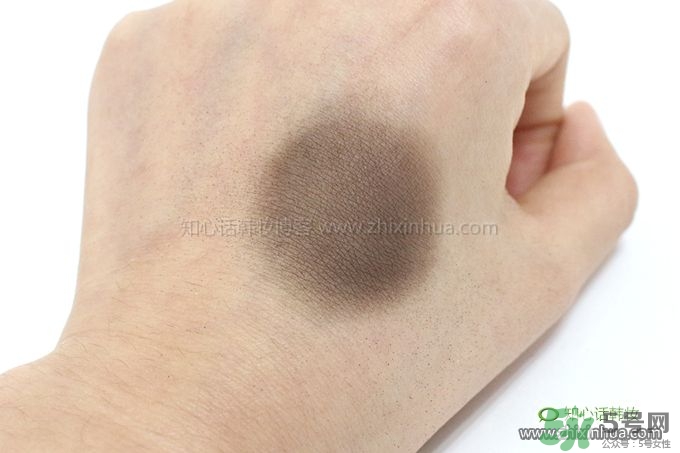 呂發(fā)際線粉怎么用？呂發(fā)際線粉氣墊陰影粉怎么卸