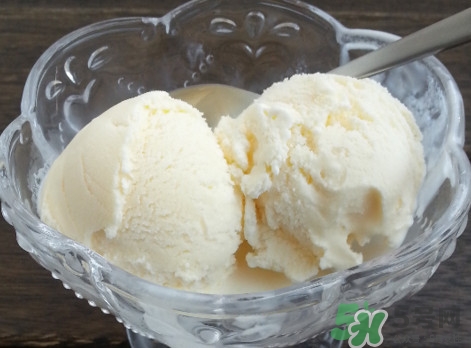 純牛奶怎么做雪糕冰棍？怎么用牛奶做雪糕