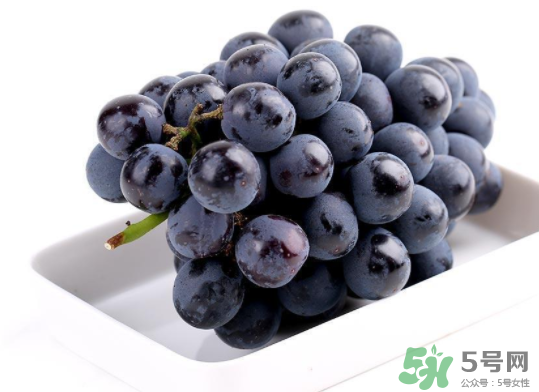 夏黑葡萄為什么掉色？夏黑葡萄怎么會(huì)染色？