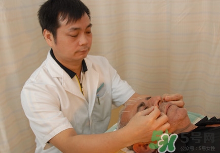 針灸可以治療失眠嗎？失眠時(shí)針灸哪些穴位有效