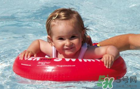 freds游泳圈怎么充氣？freds游泳圈充氣充不進(jìn)去怎么辦？