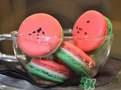 怎么做西瓜冰淇淋？家庭自制西瓜冰淇淋的做法