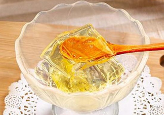 吉利丁片與瓊脂有什么不同？吉利丁片和瓊脂的區(qū)別